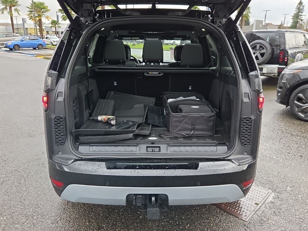 2026 Land Rover Discovery Gemini Edition - Photo 16