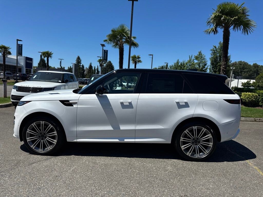 New 2026 Land Rover Range Rover Sport Dynamic SE SUV