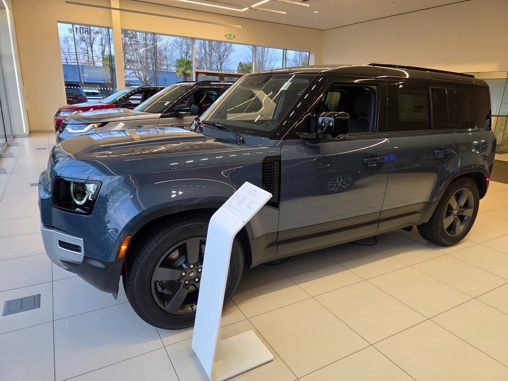 New 2025 Land Rover Defender 110 S 300PS SUV