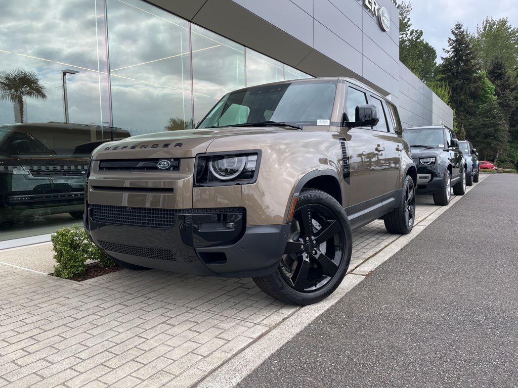 2026 Land Rover Defender 110 S P300's photo
