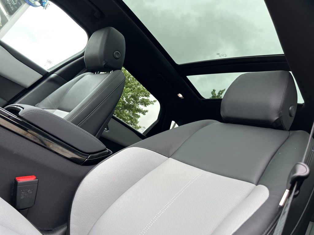 2026 Land Rover Range Rover Velar Dynamic SE - Photo 14