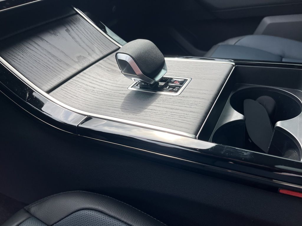 2026 Land Rover Range Rover Velar S - Photo 13
