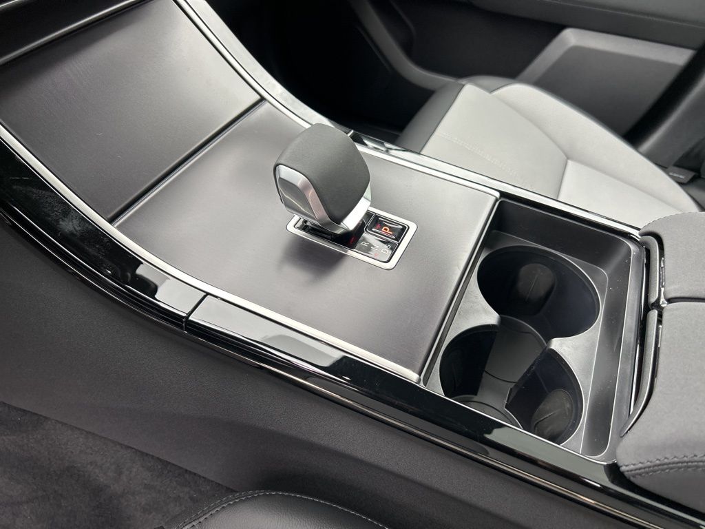 2026 Land Rover Range Rover Velar Dynamic SE - Photo 13