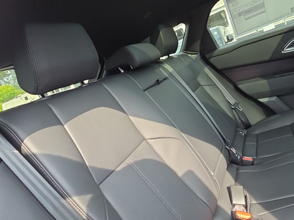 2026 Land Rover Range Rover Velar Dynamic SE - Photo 18