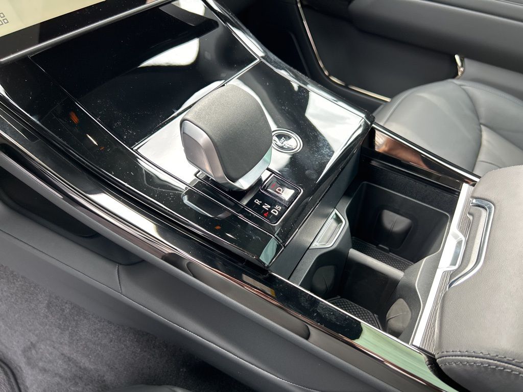 2025 Land Rover Range Rover Sport Dynamic SE - Photo 13
