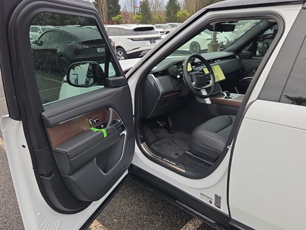 2026 Land Rover Range Rover SE - Photo 10