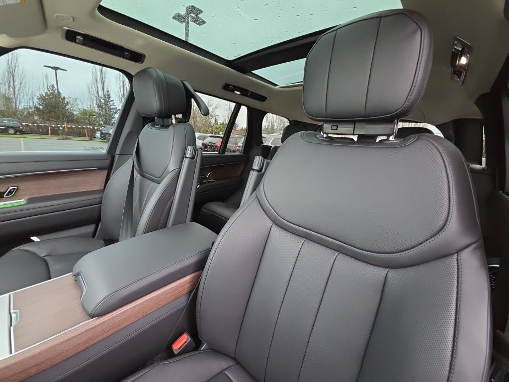 2026 Land Rover Range Rover SE - Photo 14
