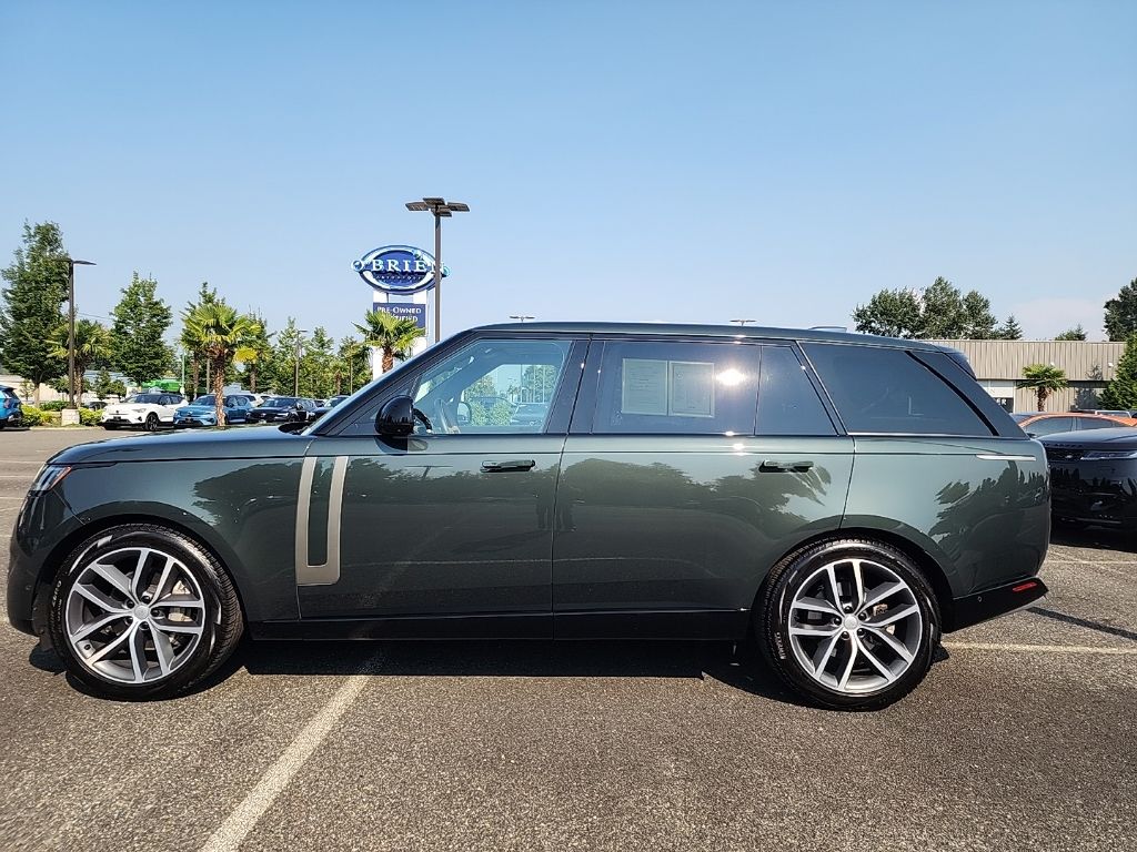 2025 Land Rover Range Rover SUV 