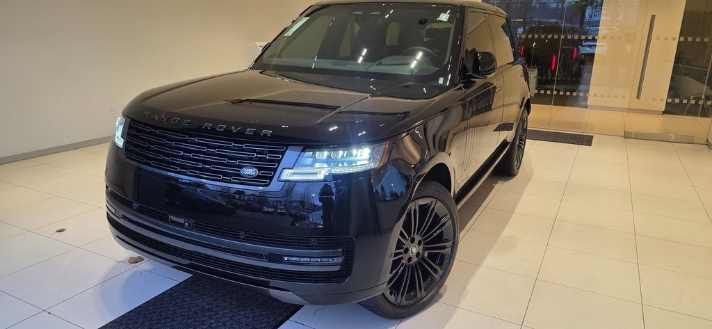 2025 Land Rover Range Rover SUV 