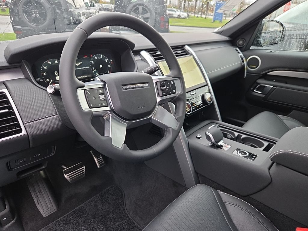 2026 Land Rover Discovery Gemini Edition - Photo 12