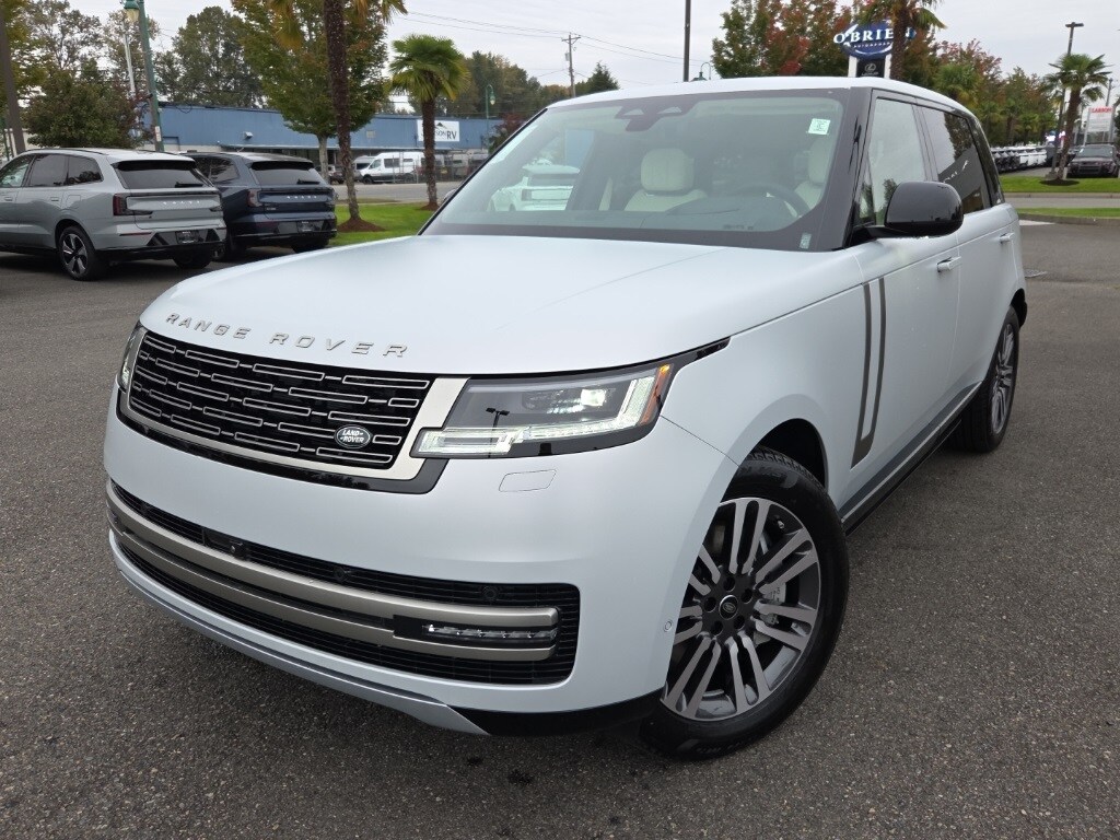 New 2025 Land Rover Range Rover SE SUV