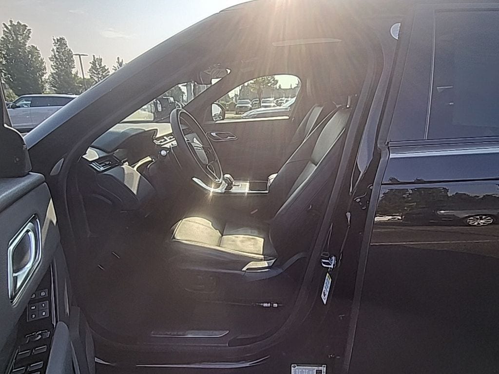 Used 2025 Land Rover Range Rover Velar Dynamic SE SUV