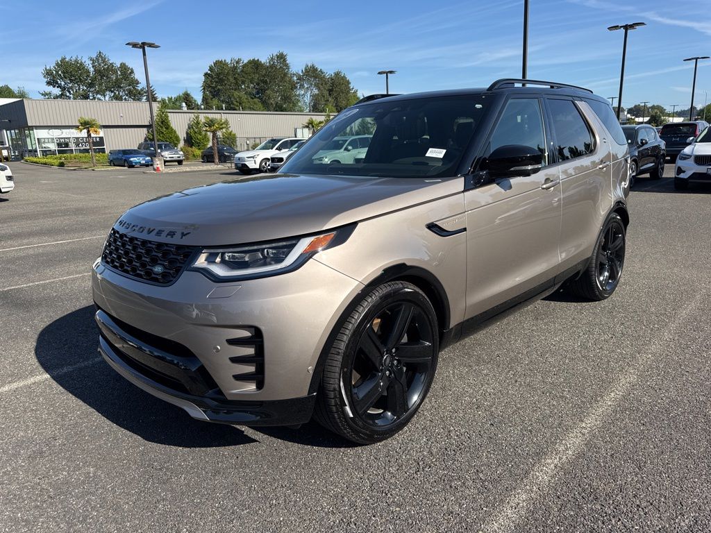 2024 Land Rover Discovery P360 Dynamic SE's photo