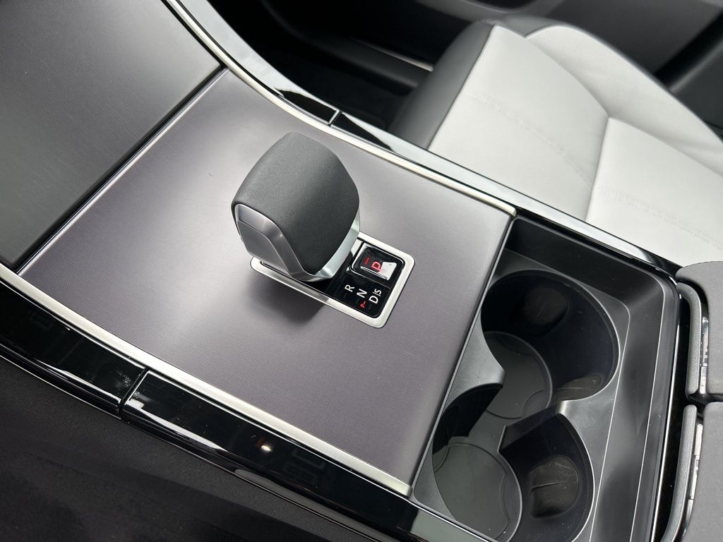 2026 Land Rover Range Rover Velar Dynamic SE - Photo 13