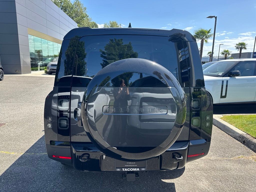 2026 Land Rover Defender S - Photo 6