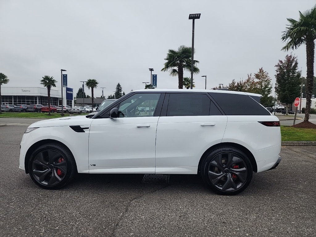 New 2027 Land Rover Range Rover Sport Dynamic SE P530 SUV
