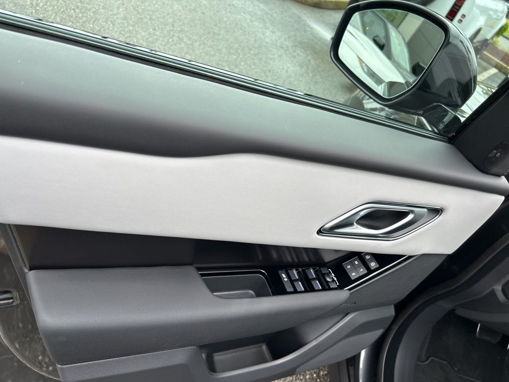 2026 Land Rover Range Rover Velar Dynamic SE - Photo 11