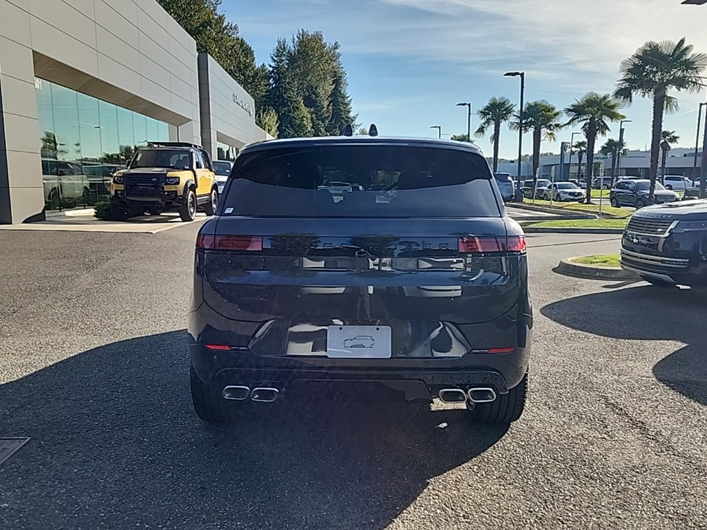 New 2027 Land Rover Range Rover Sport Dynamic SE P530 SUV