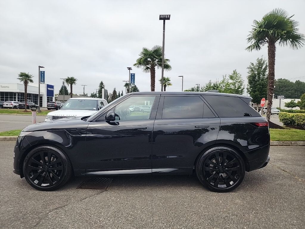 New 2026 Land Rover Range Rover Sport Dynamic SE SUV