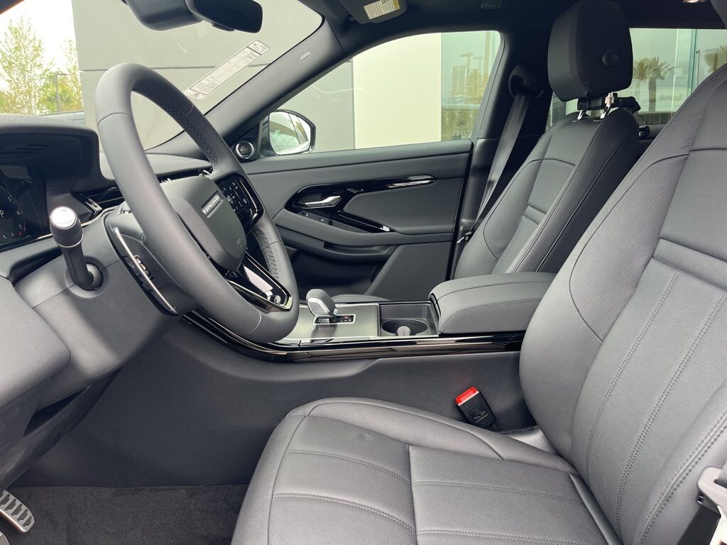 New 2026 Land Rover Range Rover Evoque Dynamic SE SUV