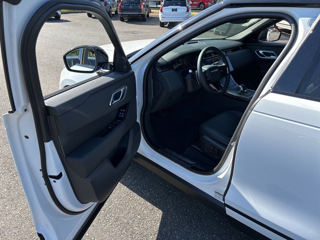 2026 Land Rover Range Rover Velar S - Photo 10