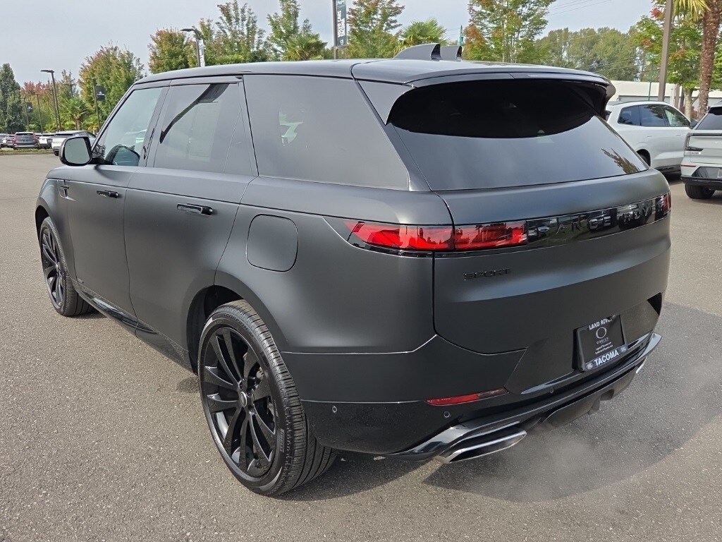 2025 Land Rover Range Rover Sport P550e Autobiography photo 2