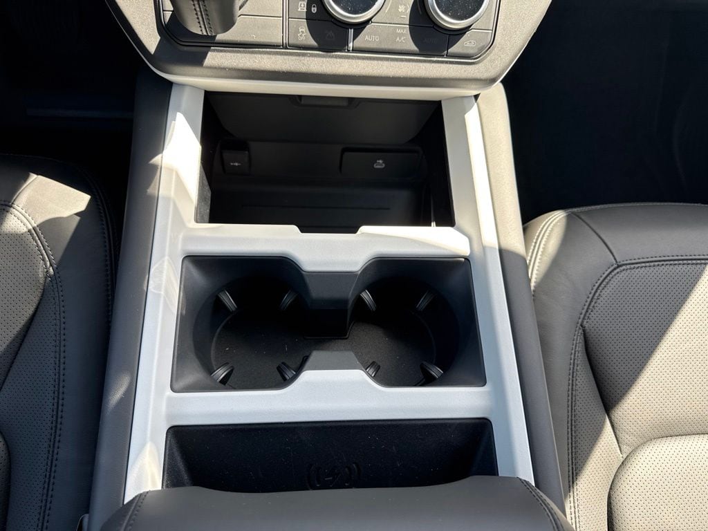 2026 Land Rover Defender S - Photo 23