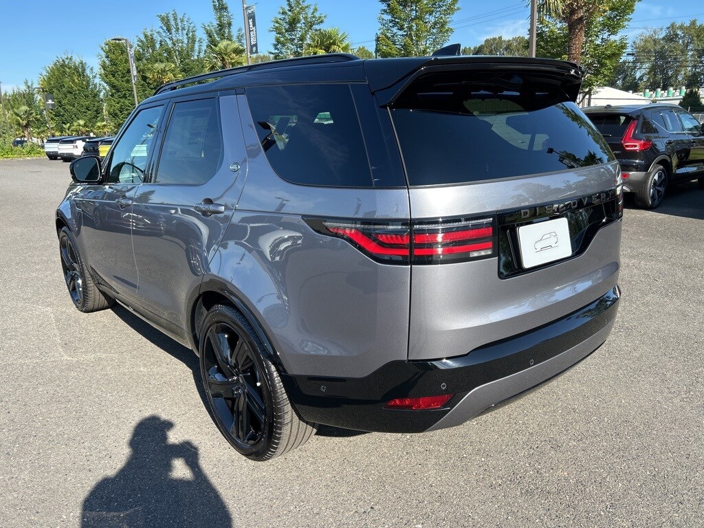 2025 Land Rover Discovery SE photo 3