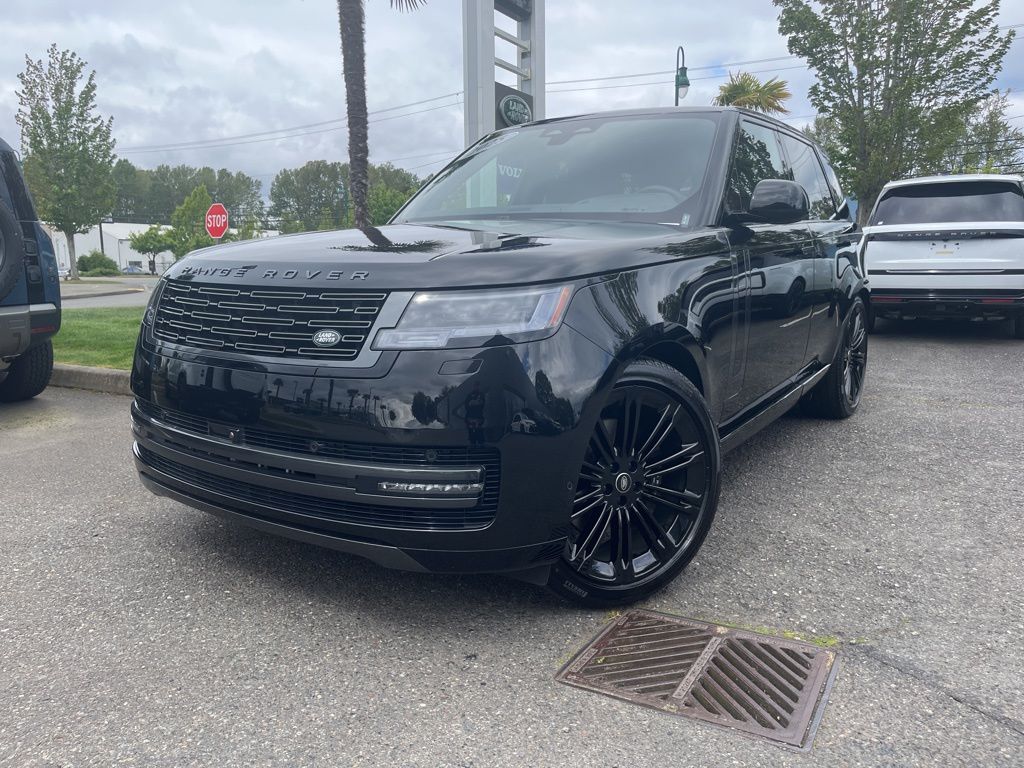 2025 Land Rover Range Rover SUV 