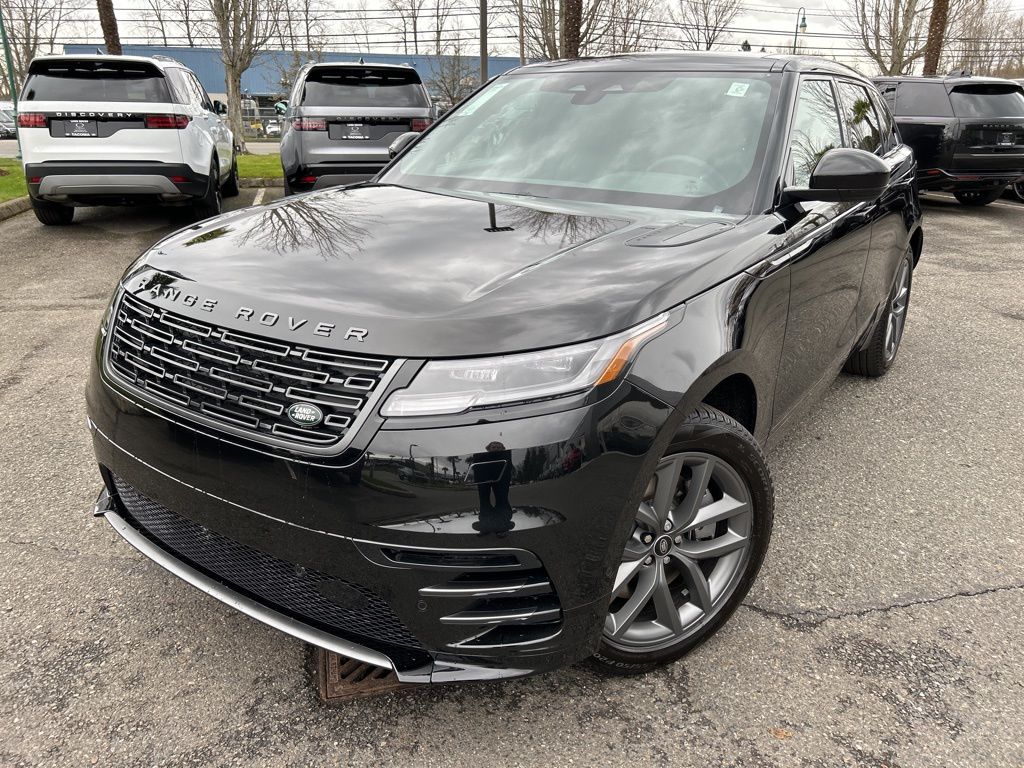 2026 Land Rover Range Rover Velar Dynamic SE