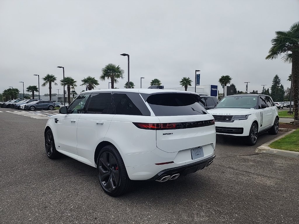 New 2027 Land Rover Range Rover Sport Dynamic SE P530 SUV