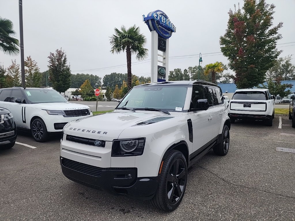 2026 Land Rover Defender 110 X-Dynamic SE SUV