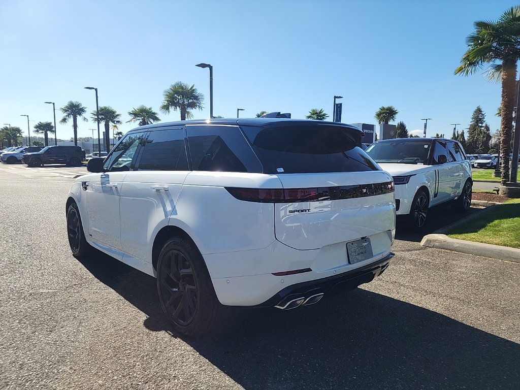 New 2027 Land Rover Range Rover Sport Dynamic SE P530 SUV
