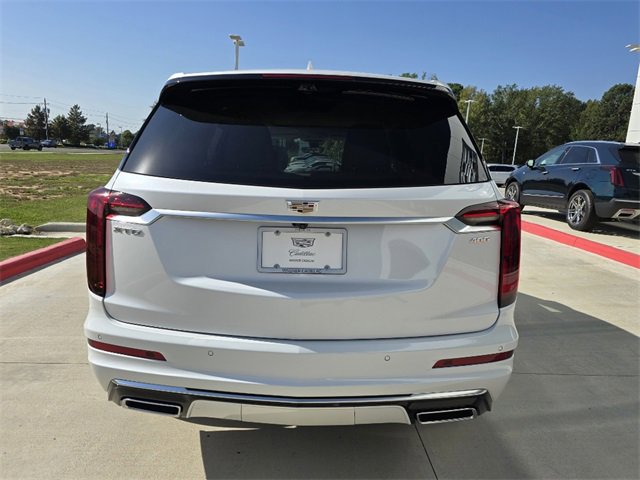 2025 Cadillac XT6 Premium Luxury photo 4