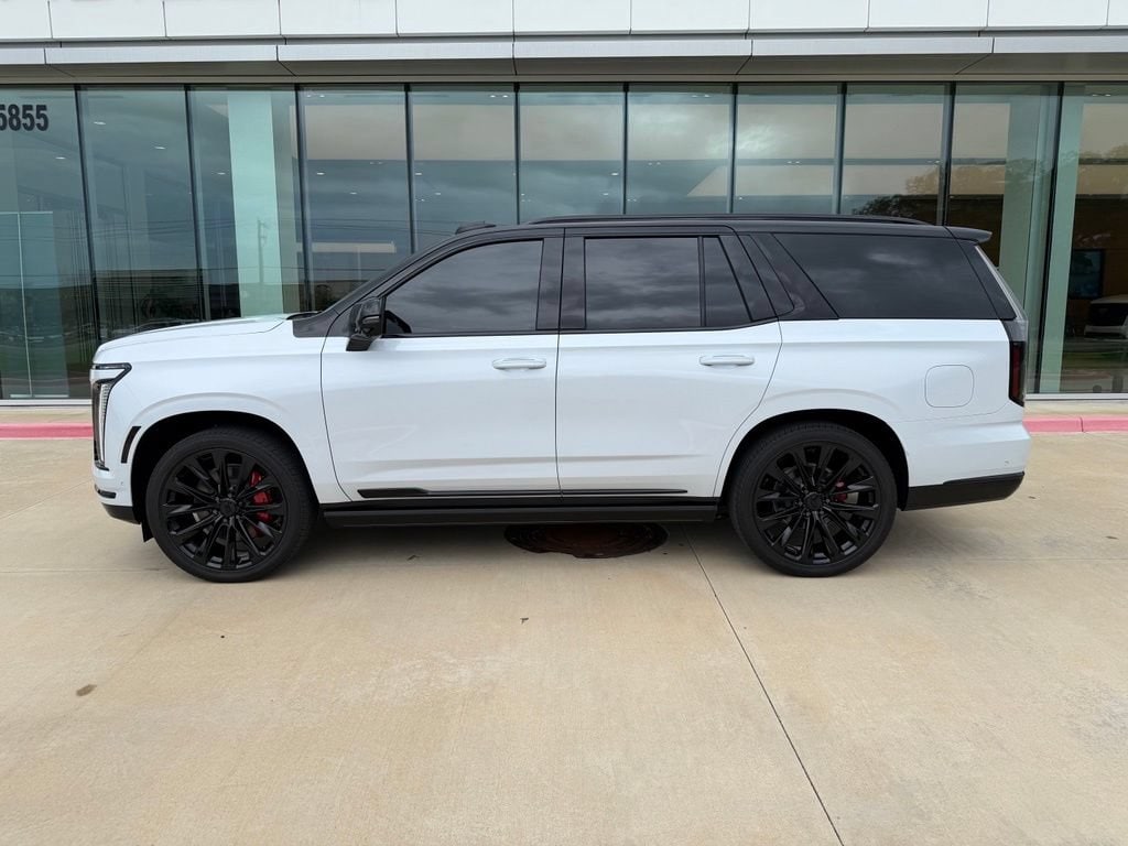2026 Cadillac Escalade Sport - Photo 2