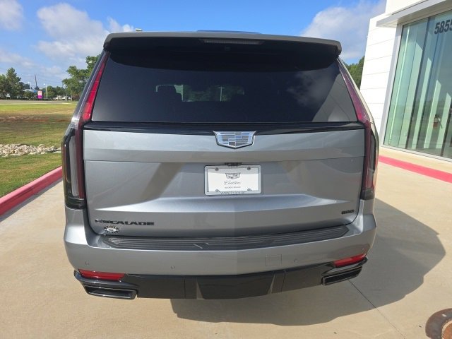 2023 Cadillac Escalade Sport photo 3