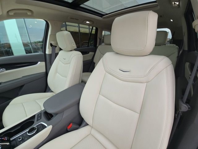2025 Cadillac XT6 Premium Luxury - Photo 14