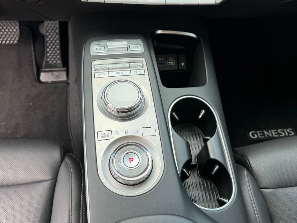 2023 GENESIS GV70 Standard - Photo 35