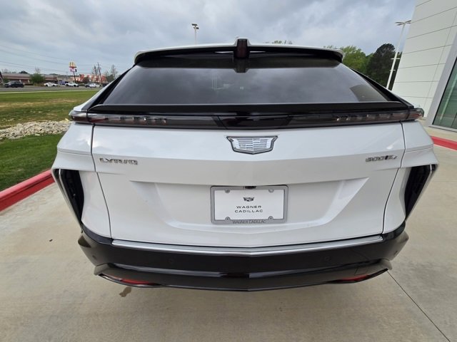 2025 Cadillac Lyriq Luxury photo 4