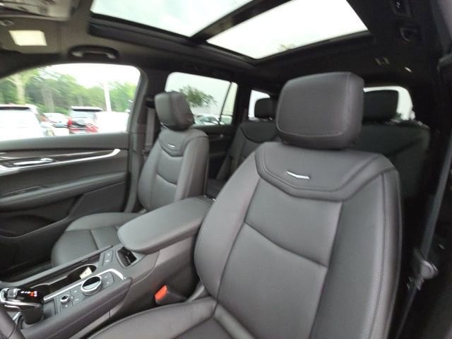 2025 Cadillac XT6 Sport - Photo 11