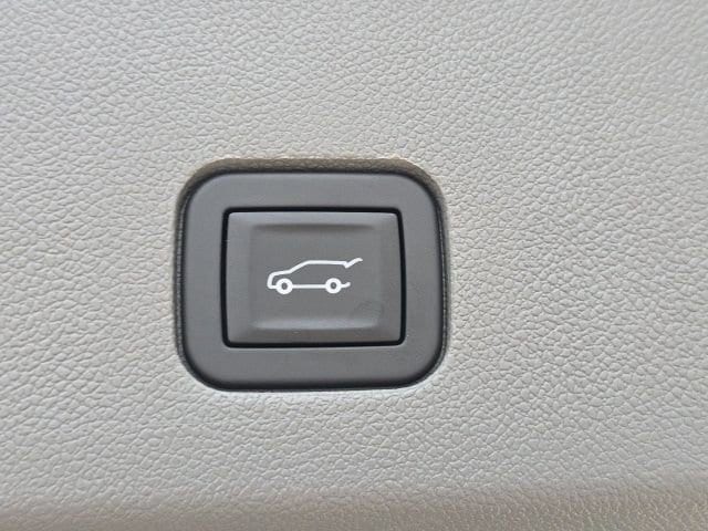 2025 Cadillac XT6 Premium Luxury - Photo 7