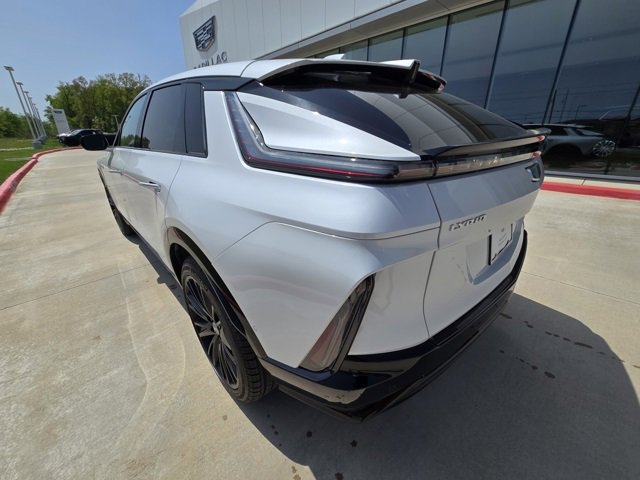 2025 Cadillac Lyriq Sport photo 3