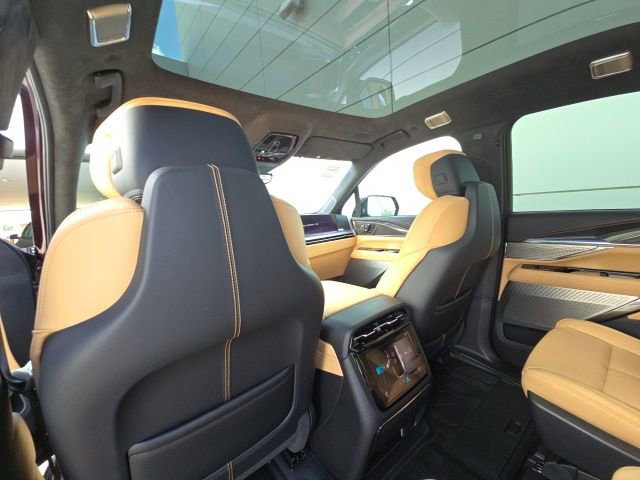 2026 Cadillac Escalade IQ Premium Luxury - Photo 17