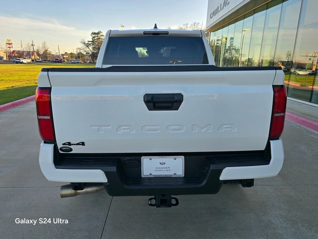 Used 2024 Toyota Tacoma 4WD SR5 Truck Double Cab