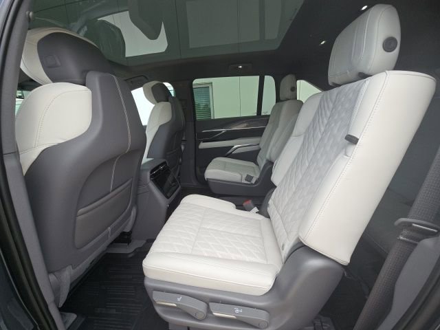 2026 Cadillac Escalade IQ Sport - Photo 14