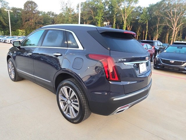 2025 Cadillac XT5 Premium Luxury photo 3