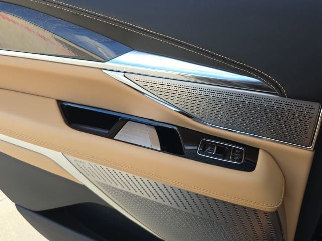 2026 Cadillac Escalade IQ Premium Luxury - Photo 19