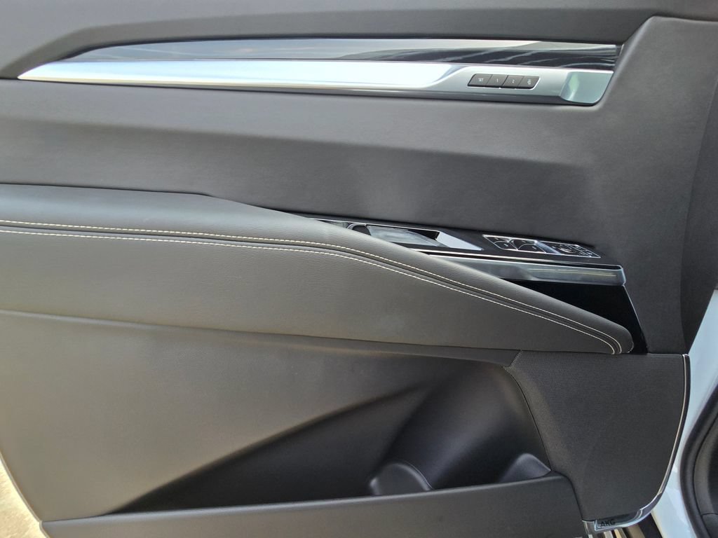 2026 Cadillac Escalade Sport - Photo 18