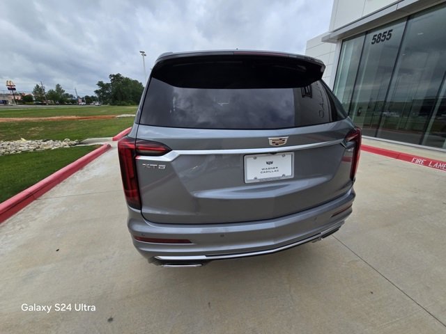 2025 Cadillac XT6 Premium Luxury photo 4
