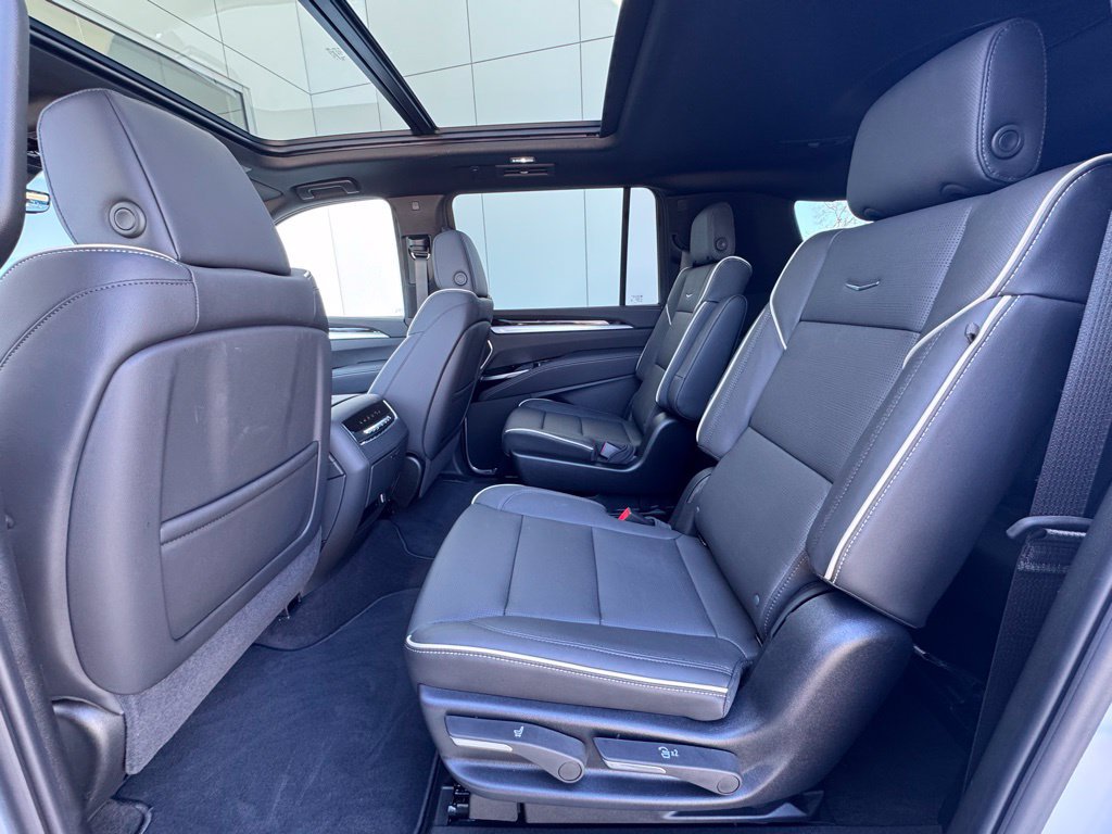 2026 Cadillac Escalade ESV Luxury - Photo 15